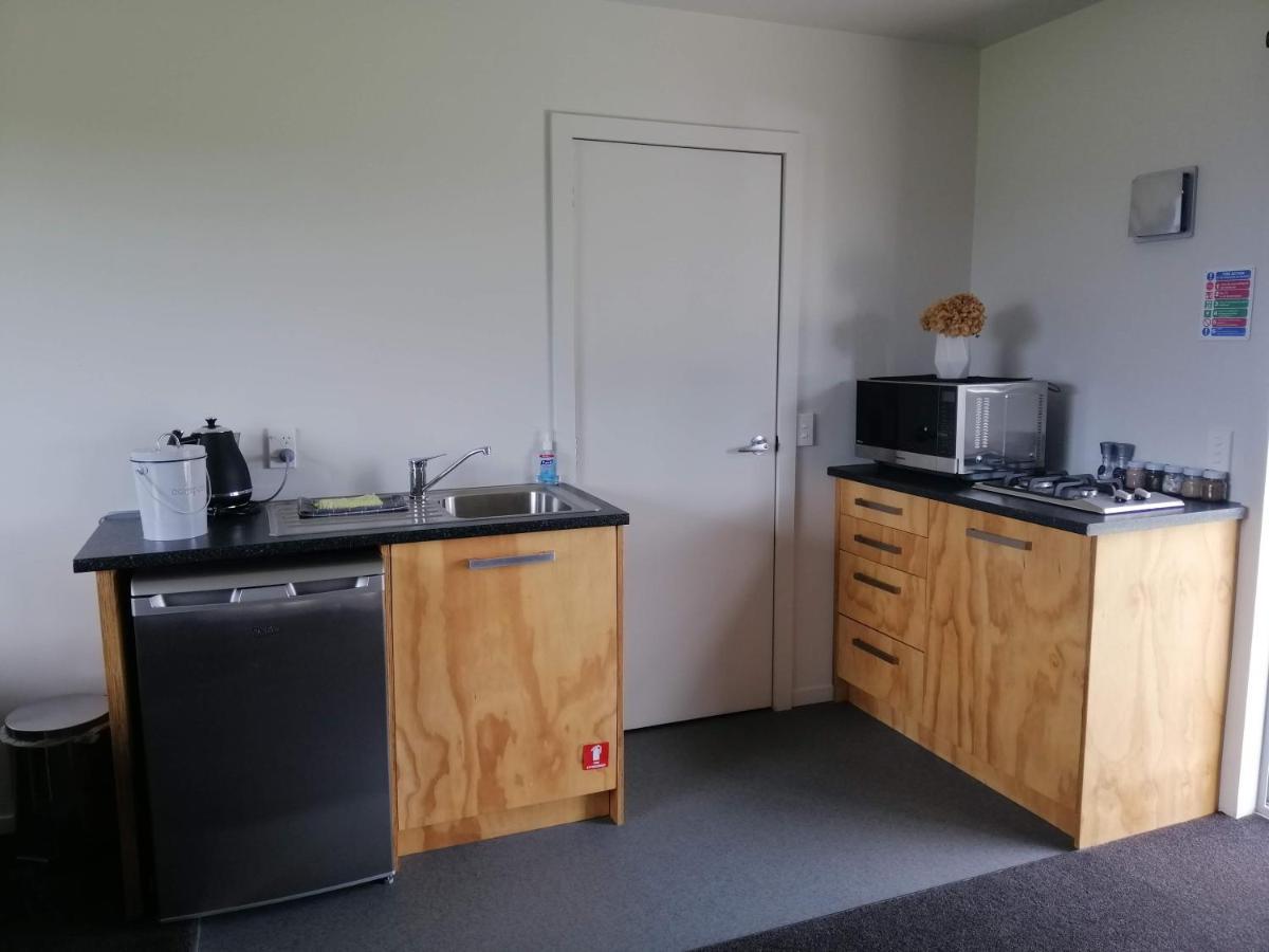Scenic Waterways Retreat Bed & Breakfast Hokitika Exterior photo