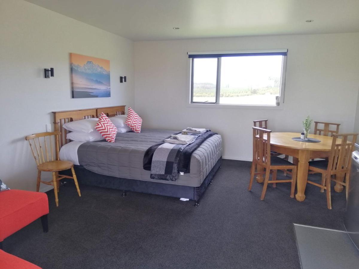 Scenic Waterways Retreat Bed & Breakfast Hokitika Exterior photo